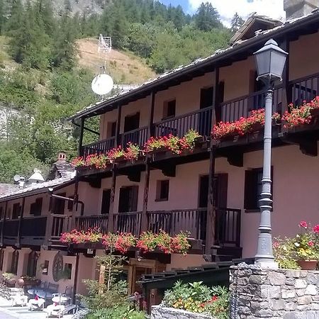 Locanda La Brenva Courmayeur Ngoại thất bức ảnh
